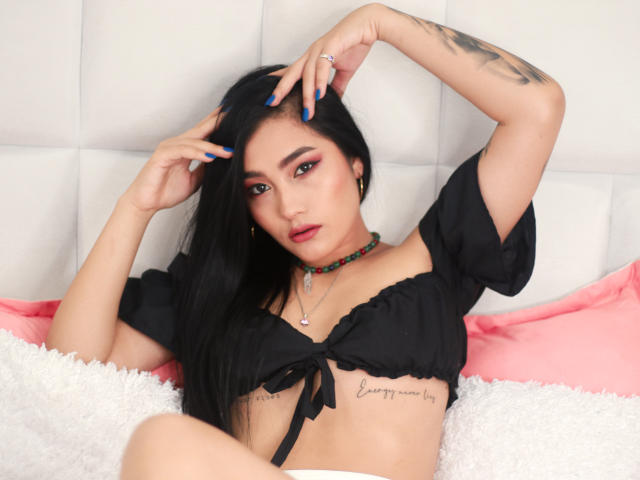 SophiaNakamura - Sexe cam en vivo - 10517427
