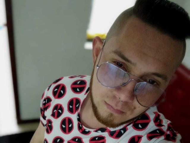 CrisBoni - Live porn &amp; sex cam - 10521103