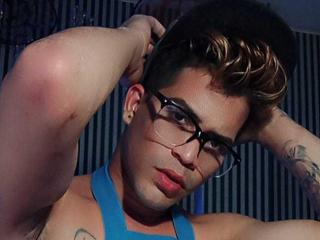 AronSexy69 - Live porn &amp; sex cam - 10525727