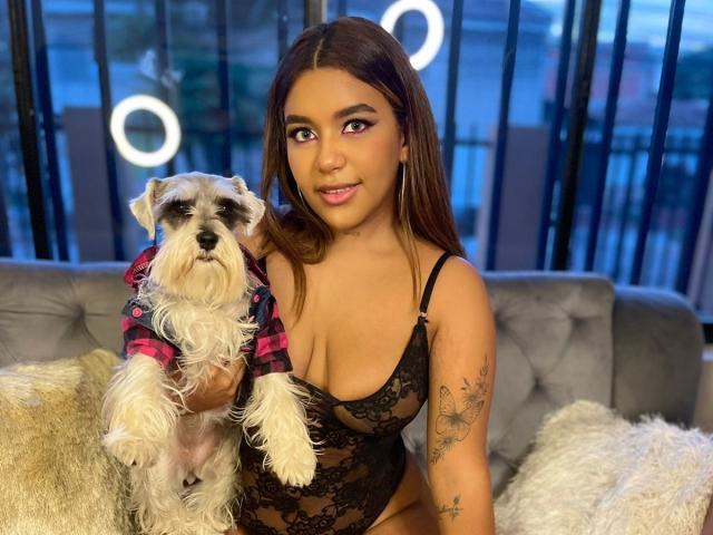 FiorelaJames - Live sexe cam - 10547623