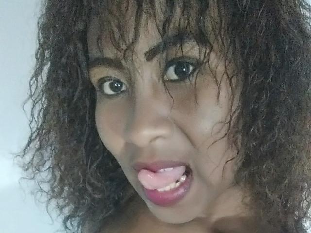 Minoushka69 - Sexe cam en vivo - 10549575