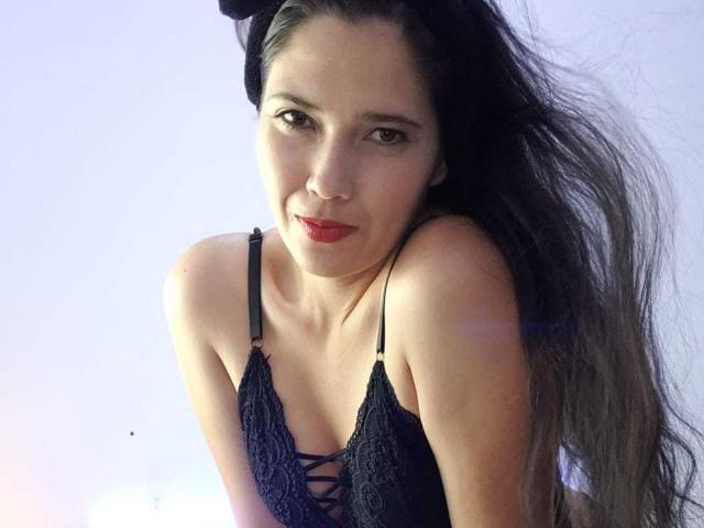 AdemyRoberts - Sexe cam en vivo - 10561927