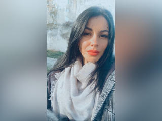 ElizaCherryx - Live Sex Cam - 10563671