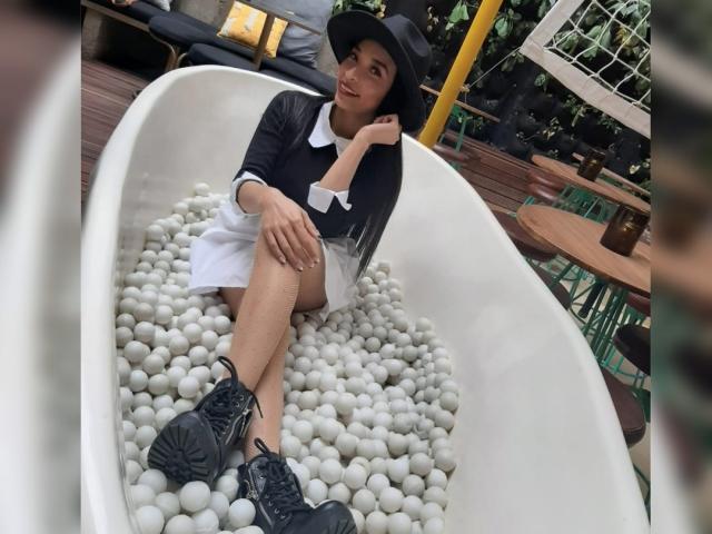 SaraSyn - Live porn &amp; sex cam - 10564619