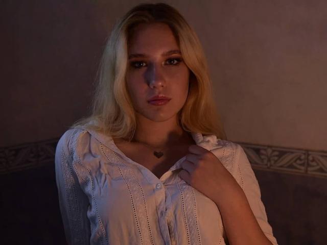 CrystalAmber - Live porno og sexkamera - 10577947