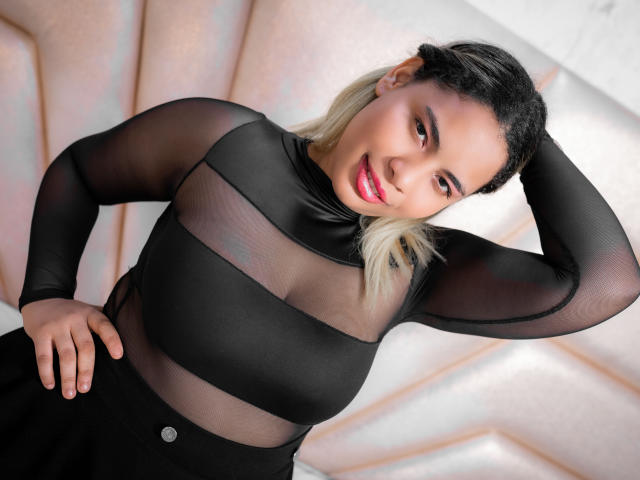 KarinaWillis - Live sex cam - 10580627