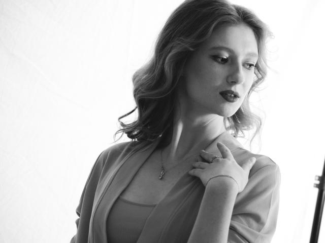 RebeccaFlores - Sexe cam en vivo - 10583091