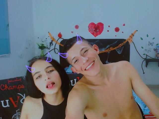 HotDenisAnAnnie - Sexe cam en vivo - 10586063