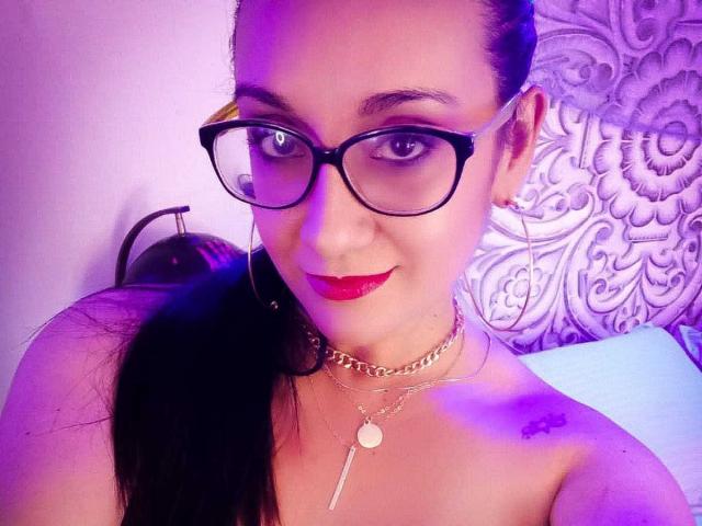 MaySaenzz - Live sex cam - 10596367