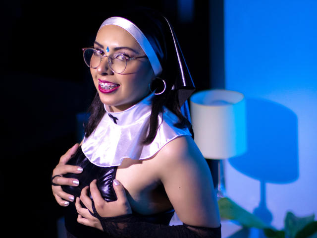 ChloeMarss - פורנו בשידור חי ומצלמת סקס - 10605287