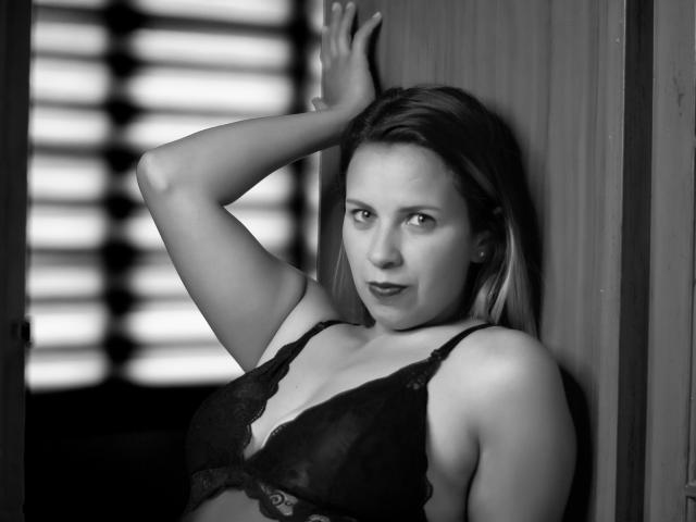 MariamBellow - Sexe cam en vivo - 10611679