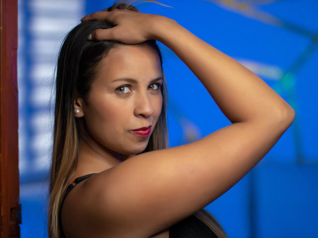 MariamBellow - сексуальная веб-камера в реальном времени - 10611723