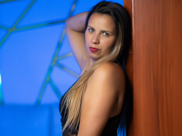 MariamBellow - Sexe cam en vivo - 10611727