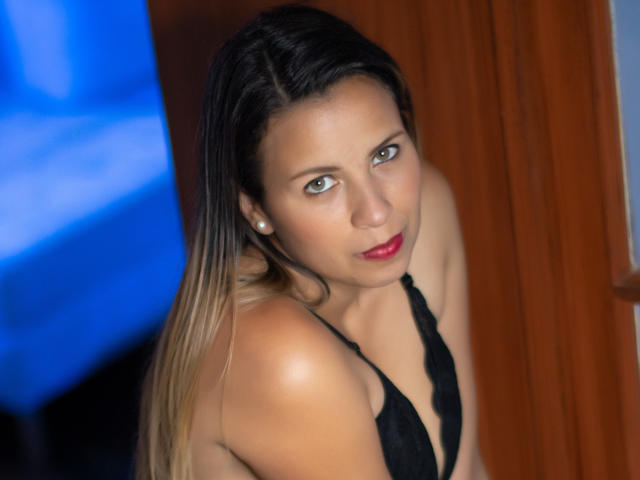 MariamBellow - Live porn &amp; sex cam - 10611731