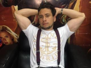 CornelioHot - Live porn &amp; sex cam - 10617675