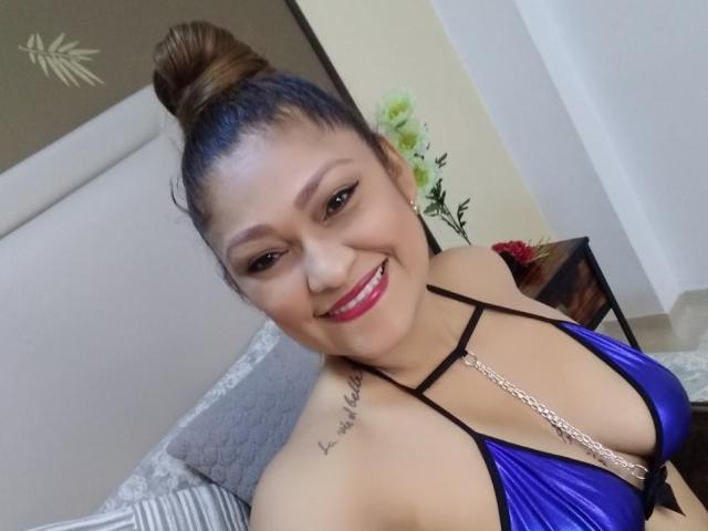 EmmaWong - Live sexe cam - 10624759