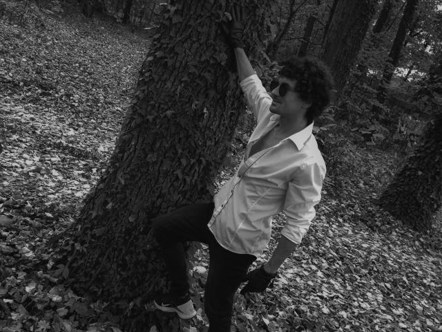 AndrewEdison - Live Sex Cam - 10635099