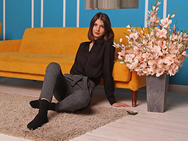 LiaWesley - Live Sex Cam - 10636763