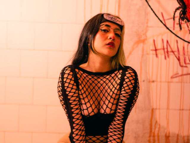 SalomePrince - Live porn &amp; sex cam - 10647683