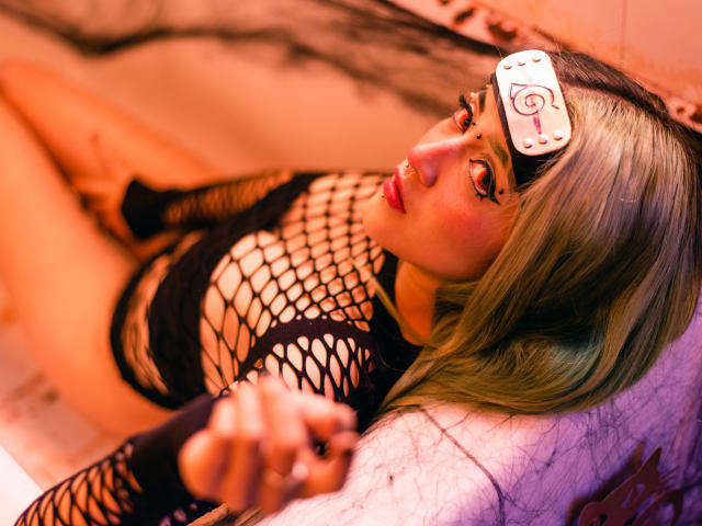 SalomePrince - Live porn &amp; sex cam - 10647703