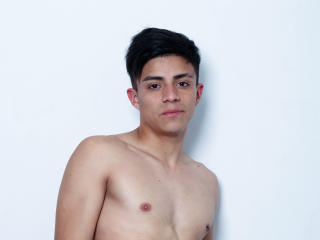 XSchneidersX - Live porn &amp; sex cam - 10652023