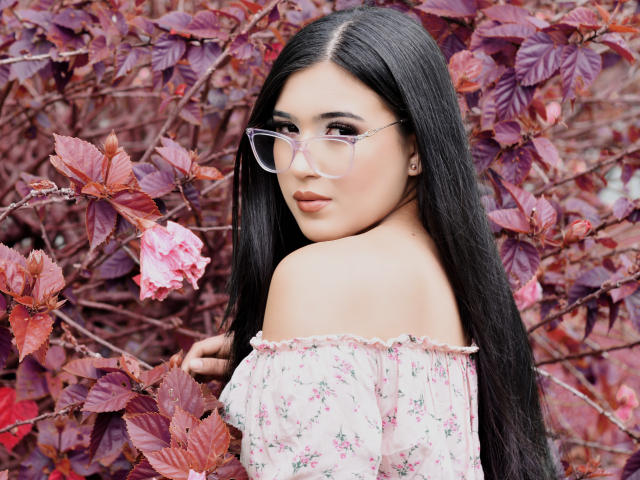 SaraSandy - Live Sex Cam - 10677207