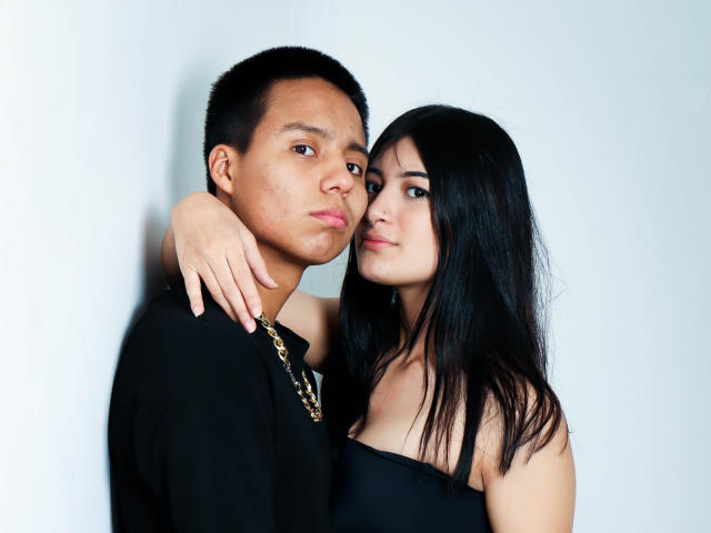 MiaAndMikee - Sexe cam en vivo - 10678887