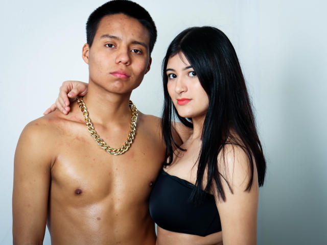 MiaAndMikee - Live sexe cam - 10678891