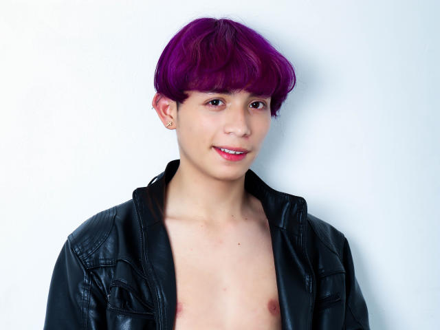 DanielRuso - Live sex cam - 10679775