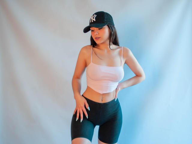 AprilRouse - Sexe cam en vivo - 10681743