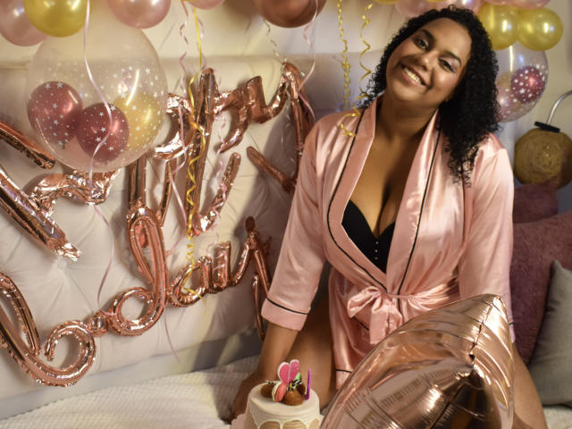 NicoletteSexxy - сексуальная веб-камера в реальном времени - 10684875