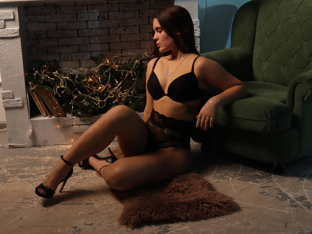 BellaCharmy - Live porn &amp; sex cam - 10685483