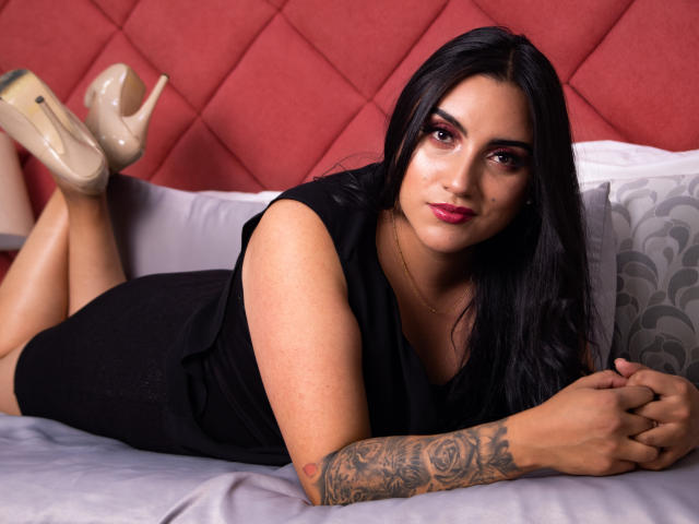 JeniferSaenz - сексуальная веб-камера в реальном времени - 10694783