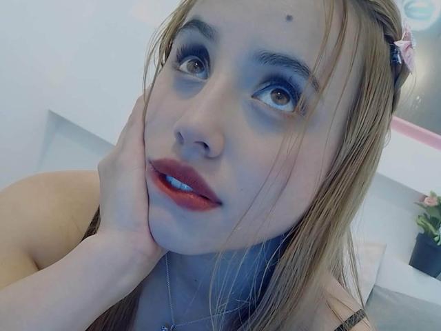 GraceRogers - Live sex cam - 10698239