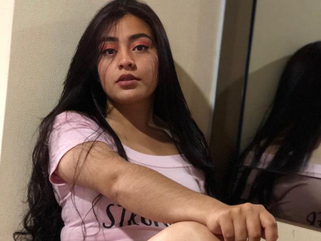 LaylaRosee - Live porn &amp; sex cam - 10700827