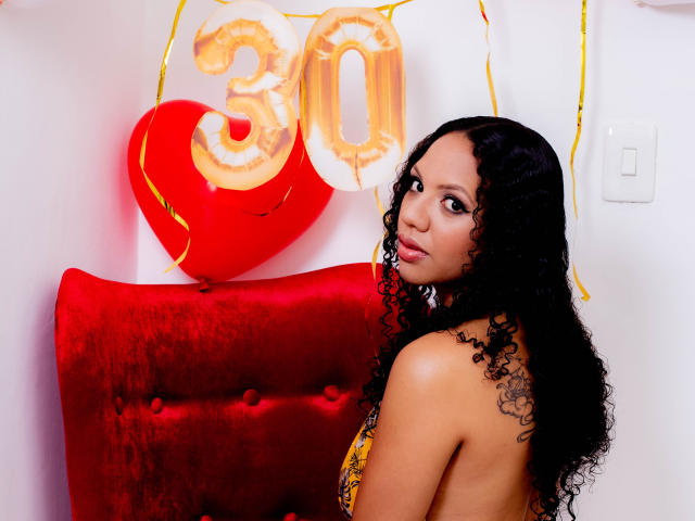 ZoeFerreira - Live sexe cam - 10700963