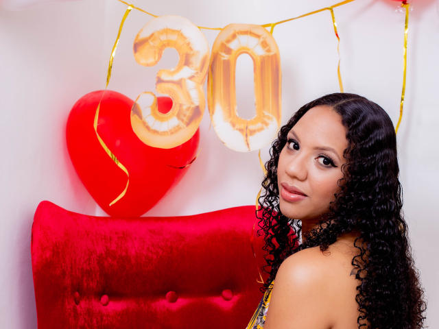 ZoeFerreira - Sexe cam en vivo - 10700971