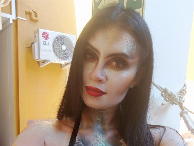 KylieAllen - Live sex cam - 10713883