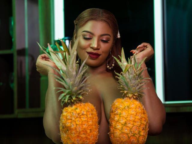 NaomyBrown - Live sexe cam - 10716243