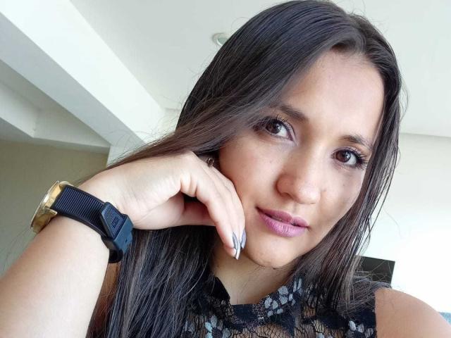 HotLatinaFlower - Live porn &amp; sex cam - 10722463