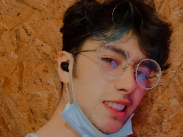 AntonioTella - Sexe cam en vivo - 10729287