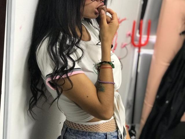 NatalyGrew - Sexe cam en vivo - 10735999