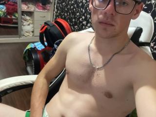 DaydikRus - Live Sex Cam - 10749451