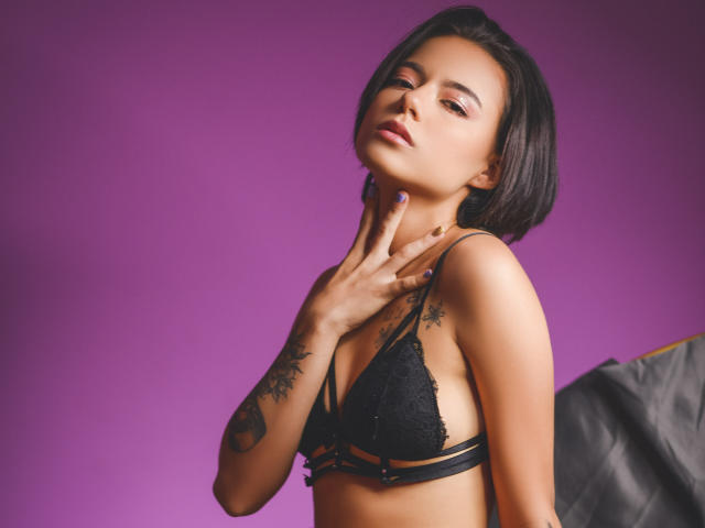 CharlotEga - Live sexe cam - 10764079