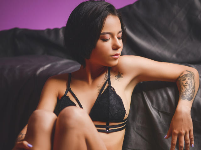CharlotEga - Live sexe cam - 10764119