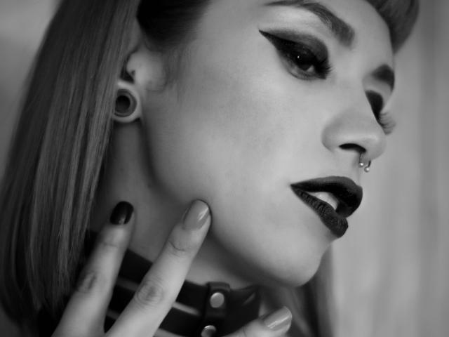 IvanaFire - Sexe cam en vivo - 10767055