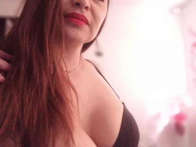 LuciaGomez - Sexe cam en vivo - 10769059