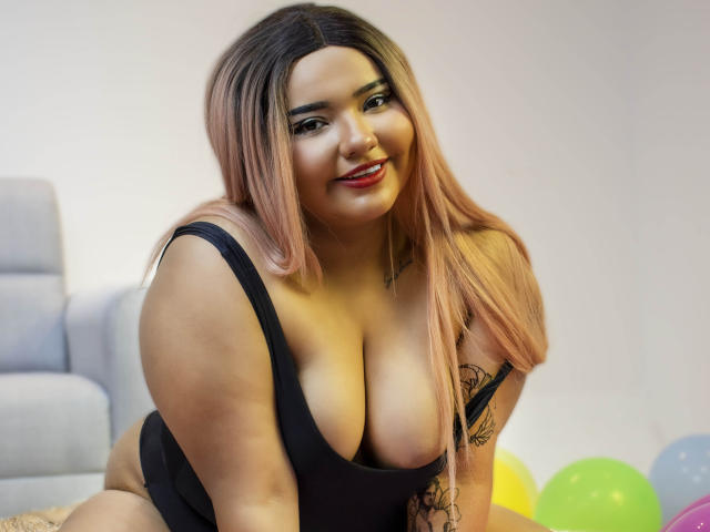 VenusOneiil - Live sexe cam - 10769459