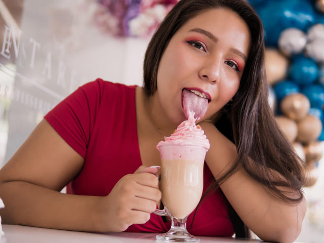 ColeteAlbert - Live sex cam - 10778275