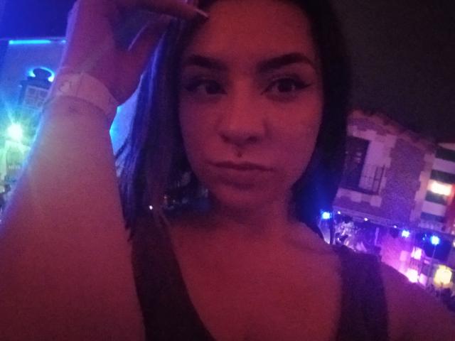 ZoeThompson - Live porn &amp; sex cam - 10799047